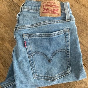 Levi’s Wedgie Skinny Jeans